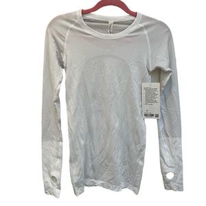 Lululemon swiftly tech top